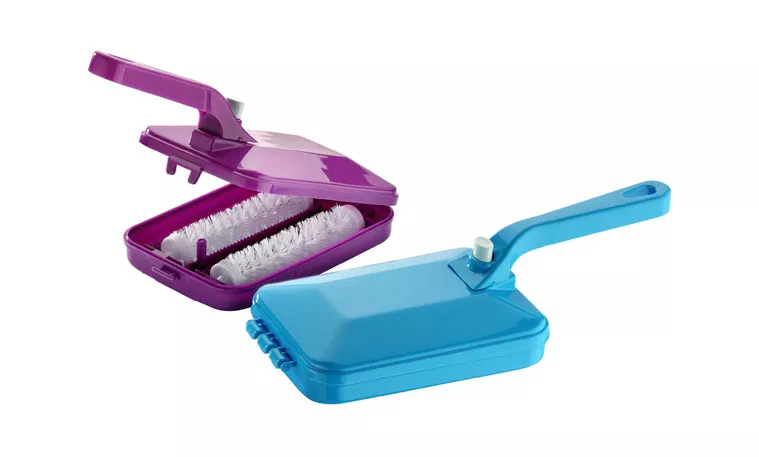 HANDLED DOUBLE CARPET SWEEPER