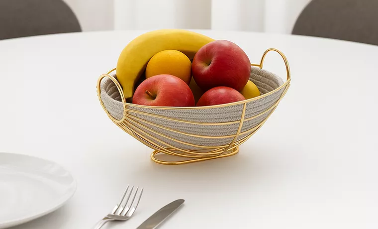 NATUREL METAL CHAIR BASKET