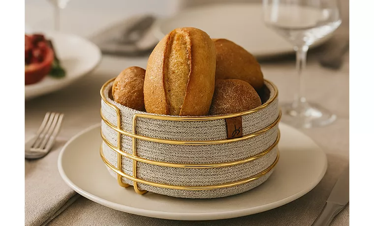 NATUREL ROUND GOLD WIRE BREAD BASKET