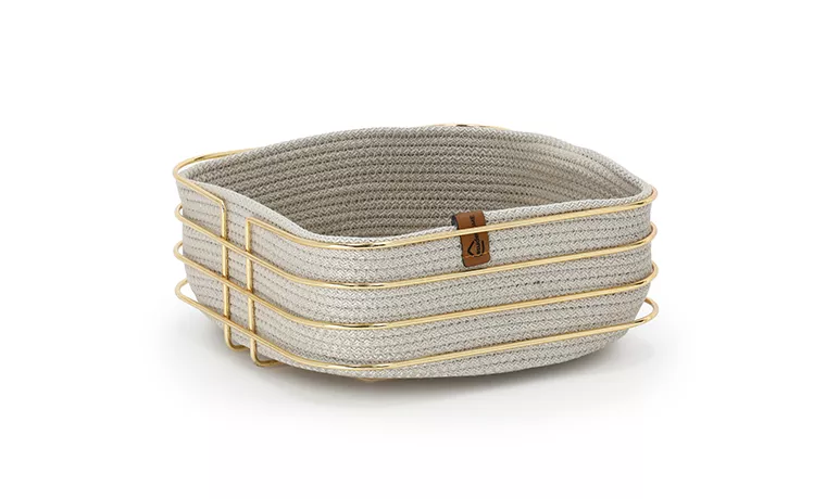 NATUREL SQUARE GOLD WIRE BREAD BASKET