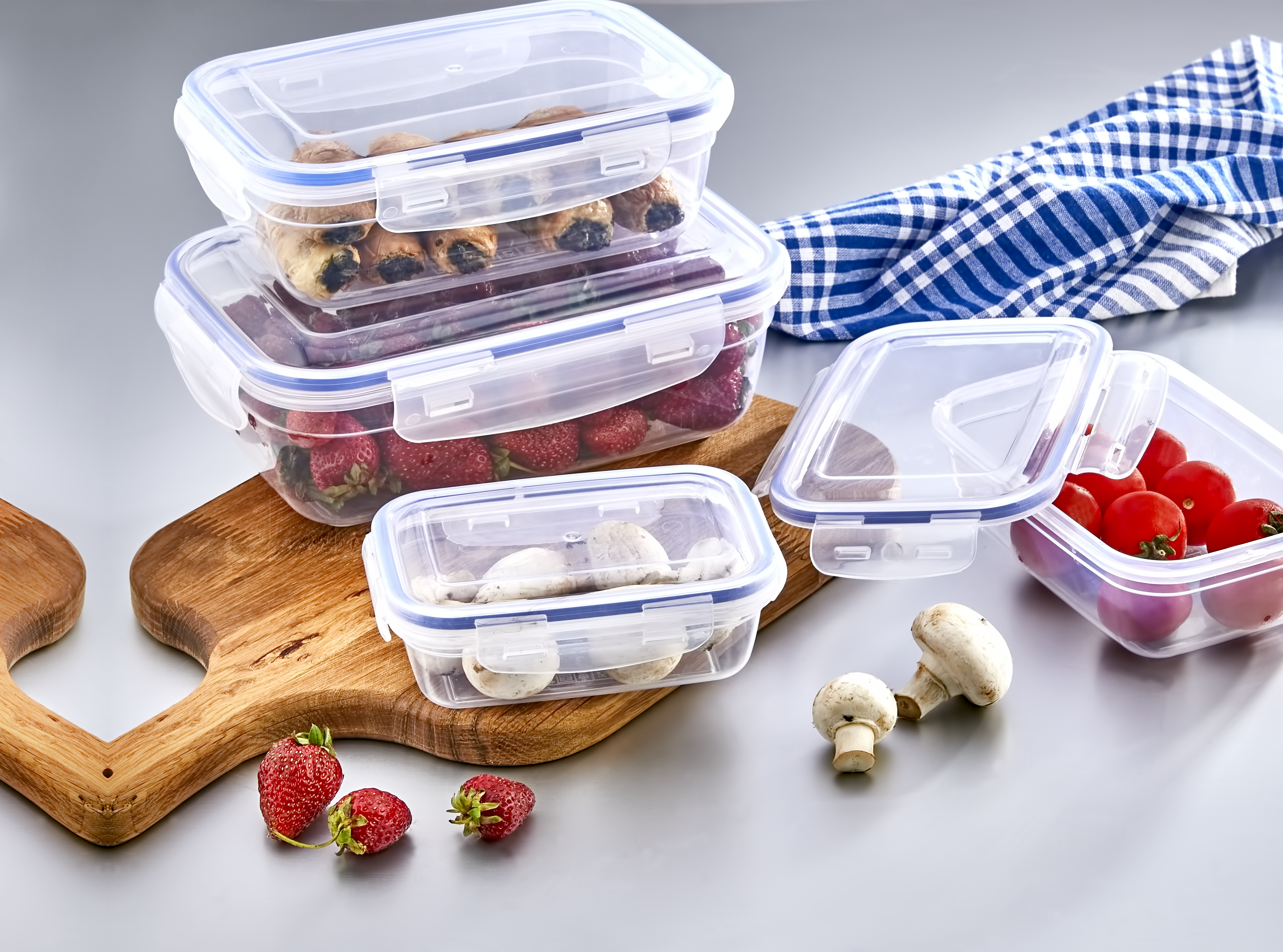 FOOD STORAGE CONTAINER