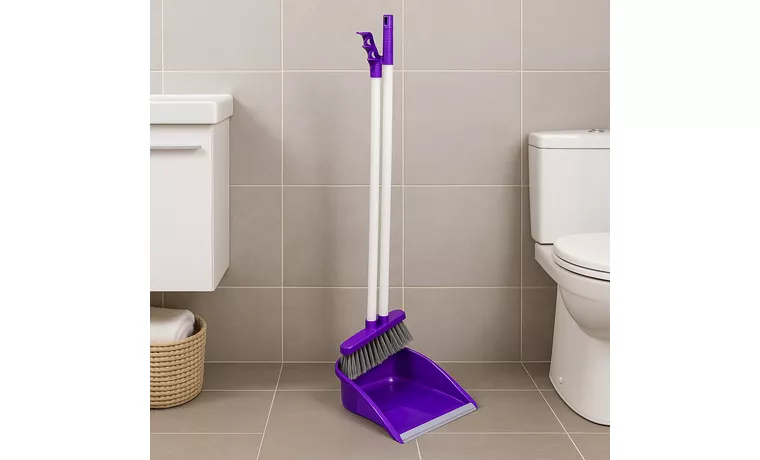 LONG HANDLE BROOM AND DUSTPAN